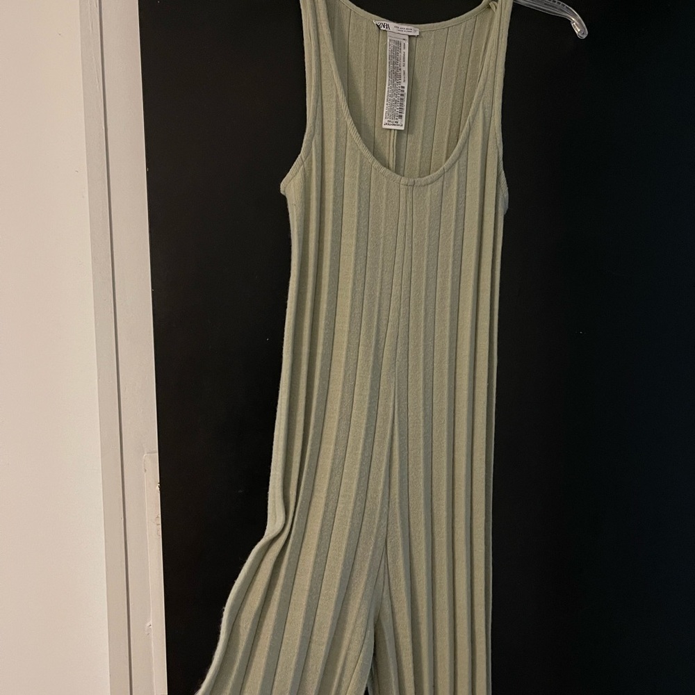 ZARA Ribbed Sleeveless Wide-Leg Jumpsuit | Sage Green | Soft & Flowy